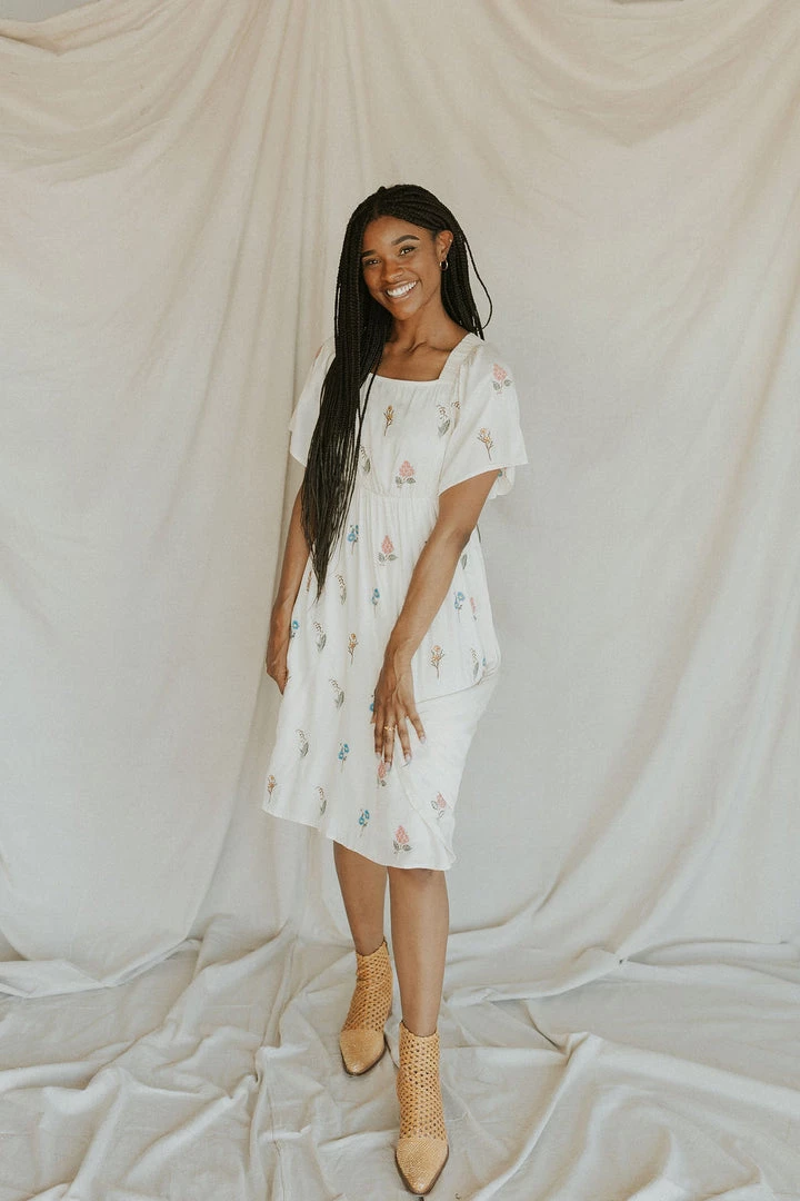 Henly Dresses Loriella Embroidered Midi