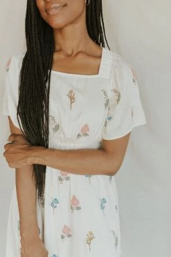 Henly Dresses Loriella Embroidered Midi