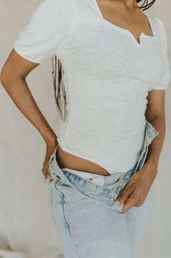 Henly Vees Bodysuit In Ivory Tops