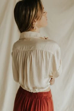 Henly Esme Cropped Blouse In Cream Tops