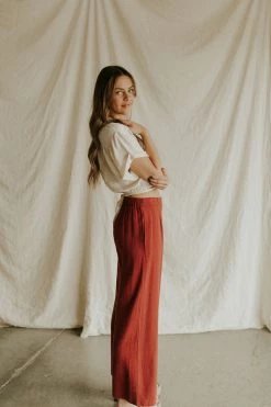 Henly Esme Cropped Blouse In Cream Tops