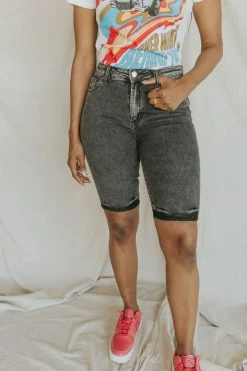 Henly Dana Bermudas In Acid Black