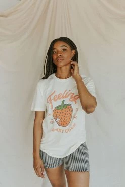 Henly Feeling Berry Good Graphic Tee Graphics