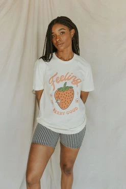 Henly Feeling Berry Good Graphic Tee Graphics
