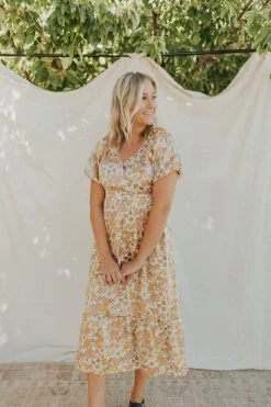 Henly Dresses Savannah Floral Midi