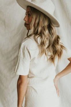 Henly SETS Tessa Textured Sweater In Oatmeal