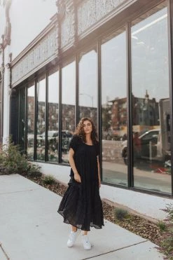 Henly Dresses Edie Crepe Maxi In Black