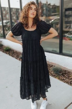 Henly Dresses Edie Crepe Maxi In Black