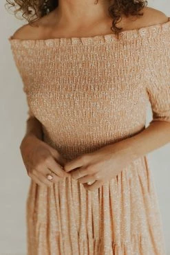 Henly Waverly Smocked Midi In Peach