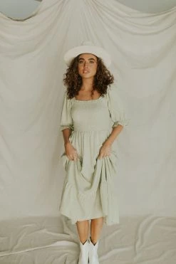 Henly Picnic In The Park Midi In Moss Dresses