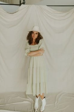 Henly Picnic In The Park Midi In Moss Dresses