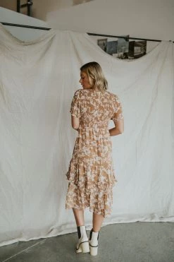 Henly Gone Girl Floral Midi In Camel