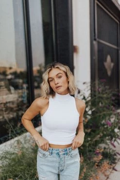 Henly Tana Ribbed Turtle Neck Crop