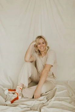 Henly Lounge Around Ribbed Tee In Oatmeal SETS