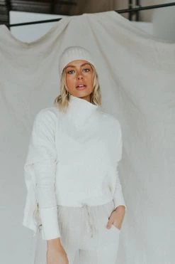 Henly *Free People Moon Daisy Pullover In Starshine