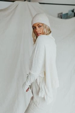 Henly *Free People Moon Daisy Pullover In Starshine