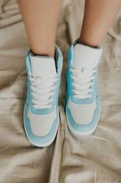 Henly Rylee Sneakers In Blue