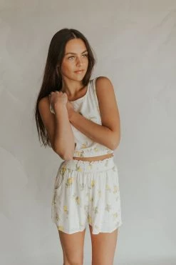 Henly Lemon Zest Shorts In Ivory Pants/Shorts