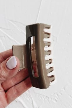 Henly *Two Tone Claw Clip - 3 Colors