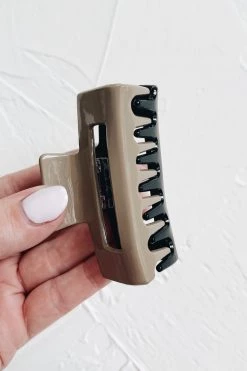 Henly *Two Tone Claw Clip - 3 Colors