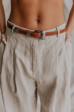 Henly Skinny Leather Belt In Brown