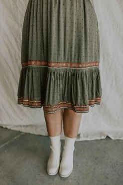 Henly Roma Embroidered Midi In Olive