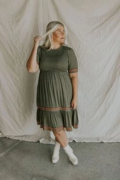 Henly Roma Embroidered Midi In Olive